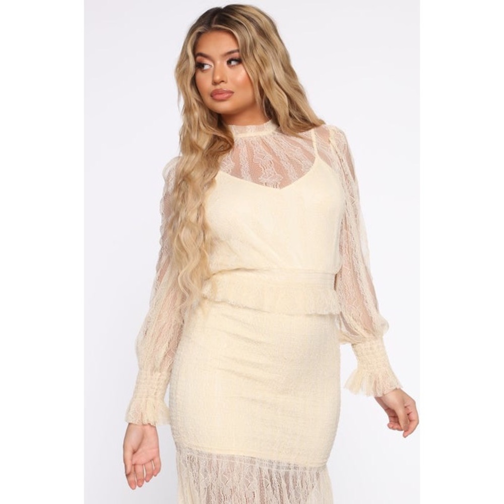 whispers in the breeze lace maxi dress